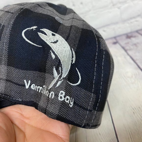 Plaid Hat Cap Stretch Fit L-XL Gray Black Vermillion Bay Embroidered YUPOONG - Picture 7 of 9
